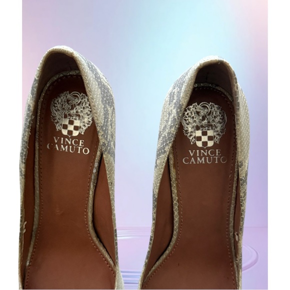 VINCE CAMUTO Elegant Cream Peep-Toe Stilettos • Size 8 • Women - Picture 5 of 14